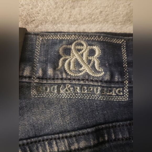 Rock & Republic Jeans - Picture 3 of 6